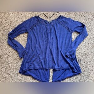 Miss Me Top Blue Open Back Aztec Long Sleeve Size M